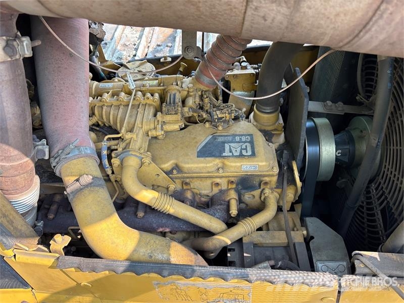 CAT D6N LGP Crawler Dozer (Inoperable) Buldožerji goseničarji