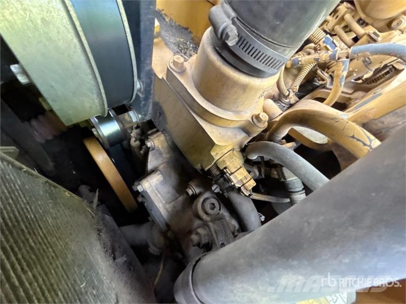 CAT D6N LGP Crawler Dozer (Inoperable) Buldožerji goseničarji