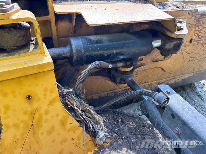 CAT D6N LGP Crawler Dozer (Inoperable) Buldožerji goseničarji
