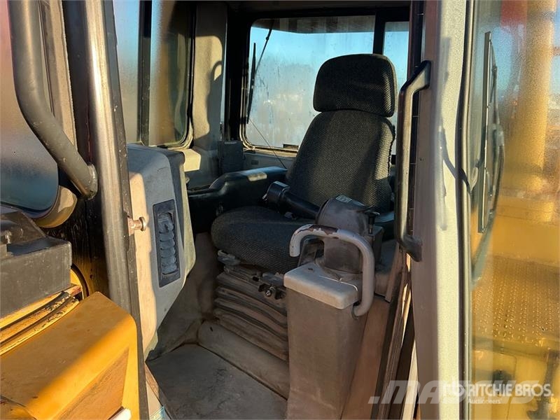 CAT D6R XL Buldožerji goseničarji