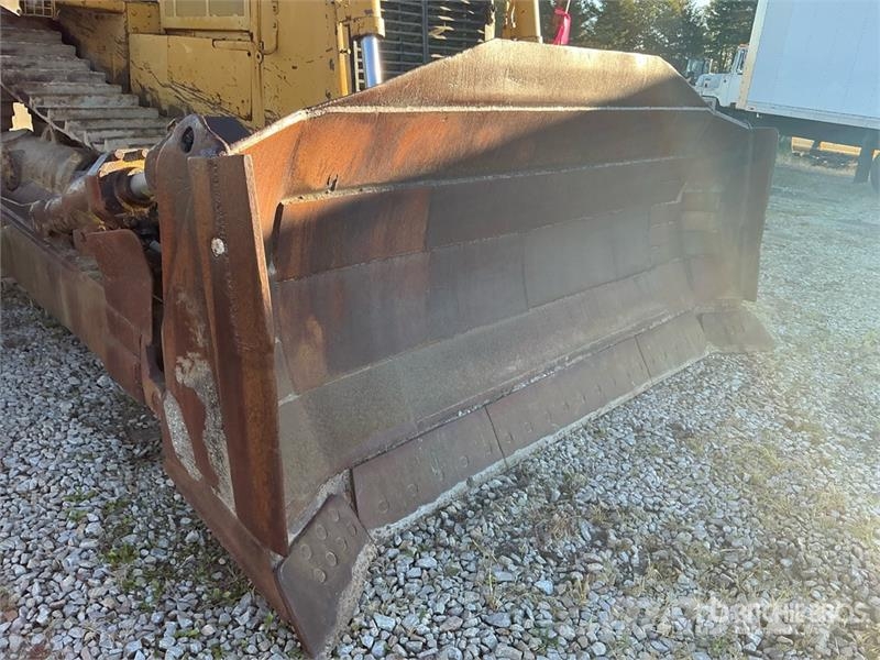 CAT D8N Bulldozer