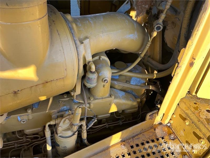 CAT D8N Bulldozer