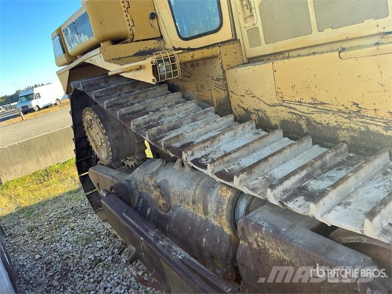 CAT D8N Bulldozer