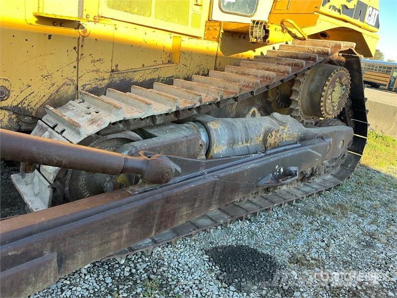 CAT D8N Bulldozer