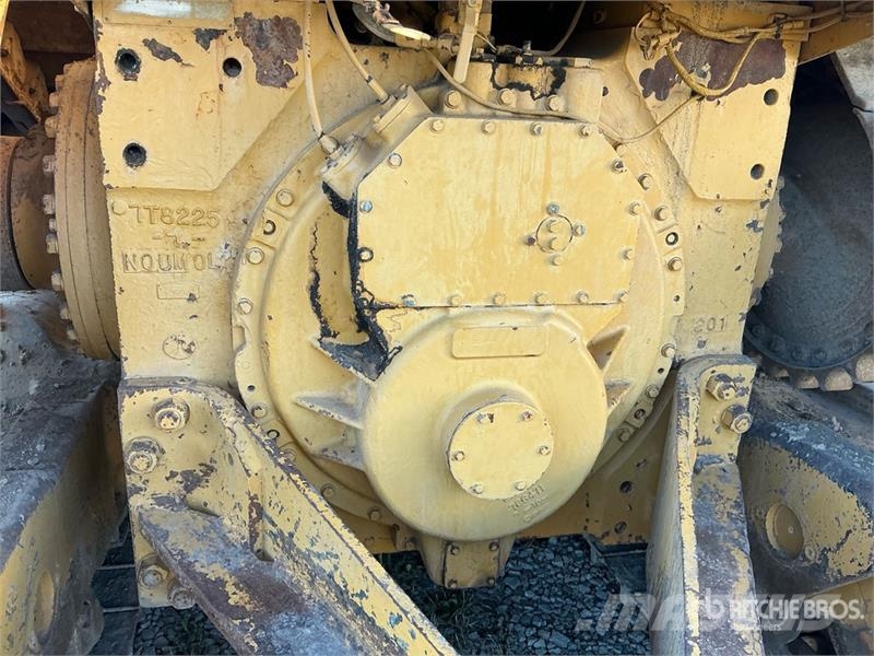 CAT D8N Bulldozer