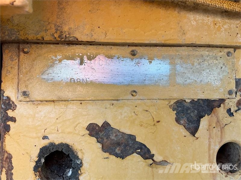 CAT D8N Bulldozer