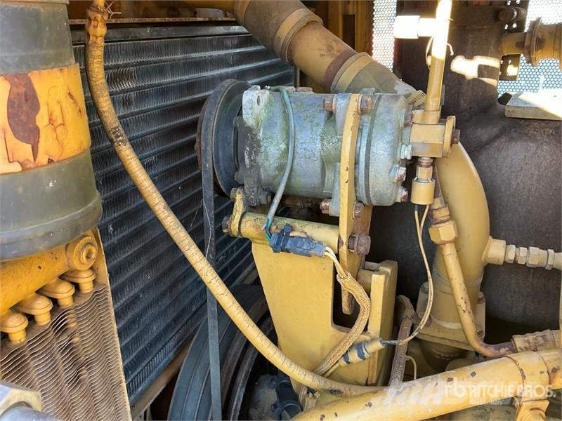 CAT D8N Bulldozer