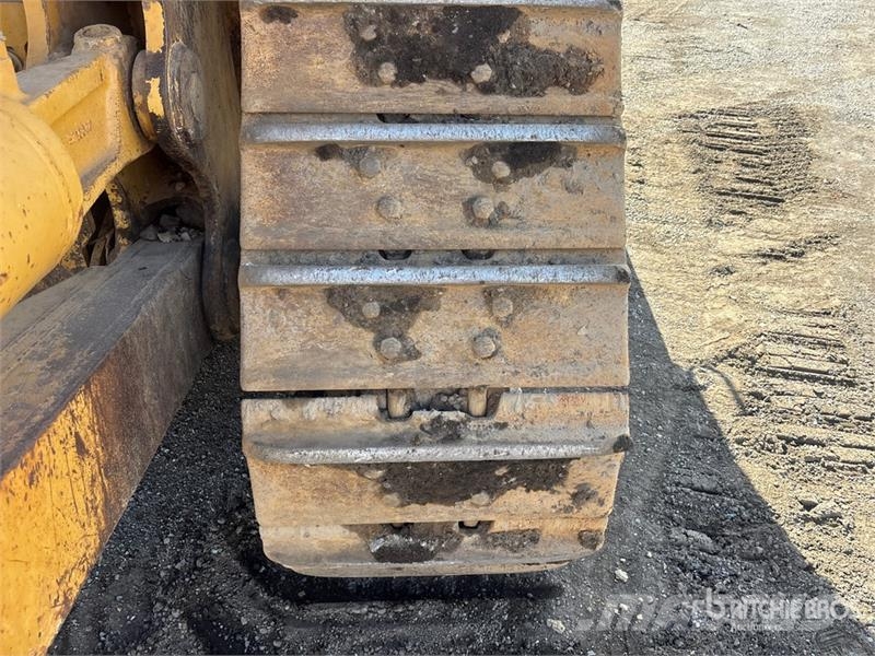 CAT D8R Crawler dozers