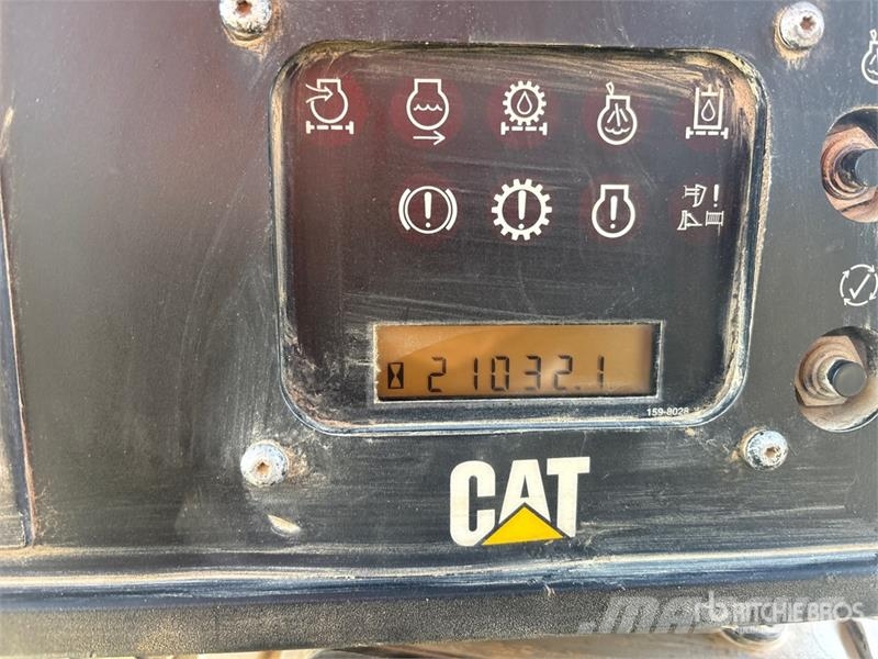 CAT D8R Crawler dozers
