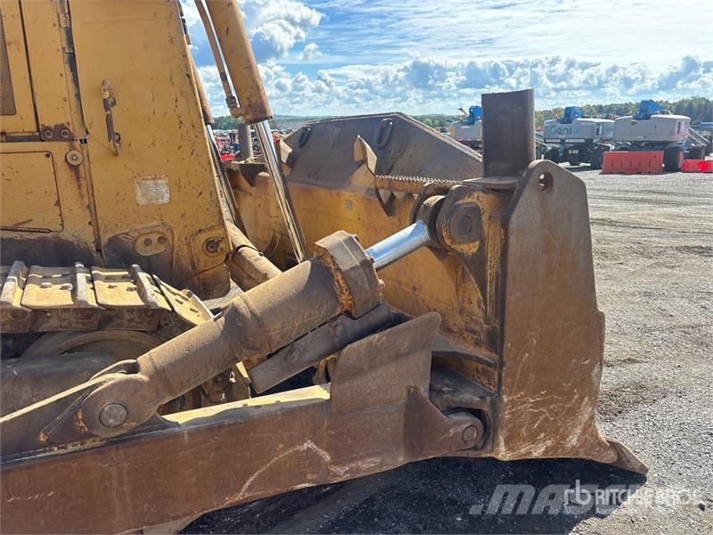 CAT D8R Crawler dozers