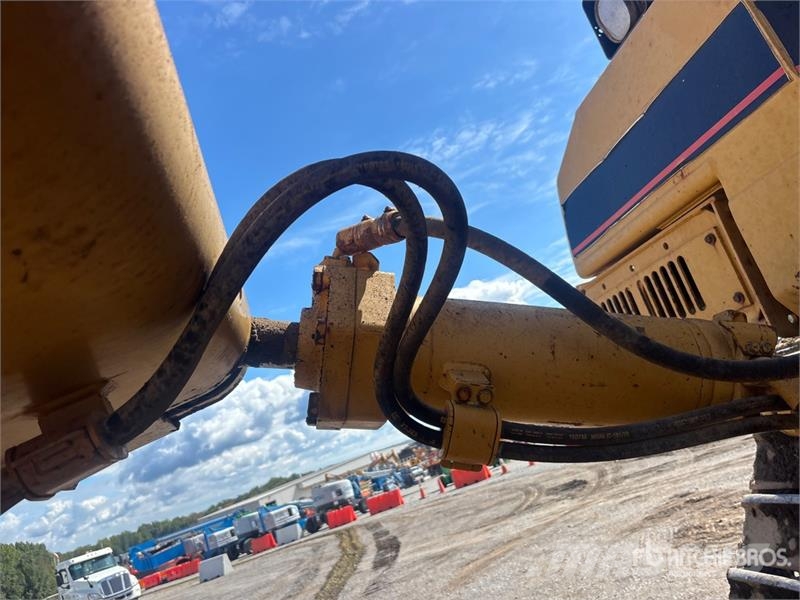 CAT D8R Crawler dozers