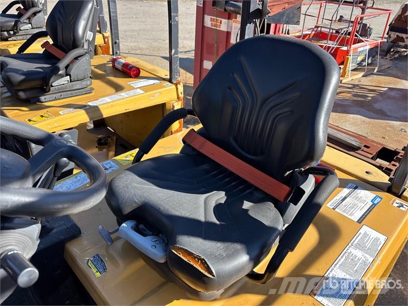 CAT EC25EN2 2400 lb Electric Forklift Elektriskie autoiekrāvēji
