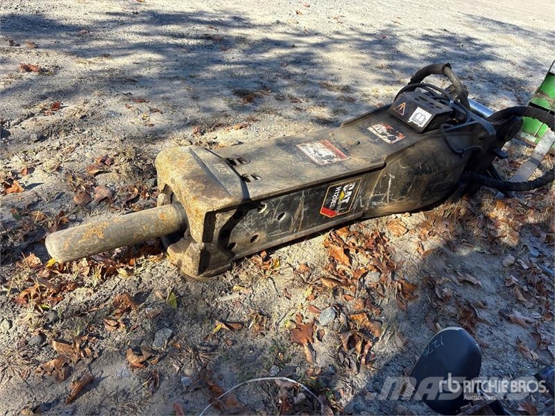 CAT H120ES مطارق / كسارات