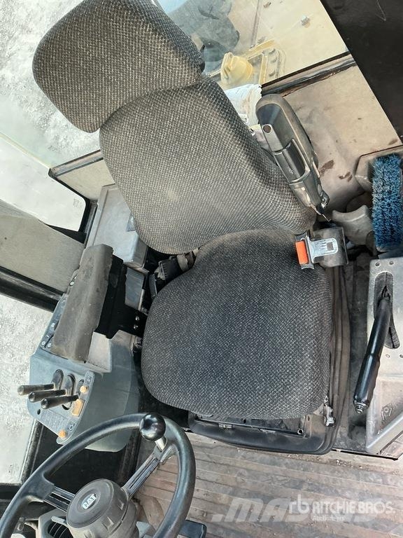 CAT IT38H Wheel Loader Pale gommate