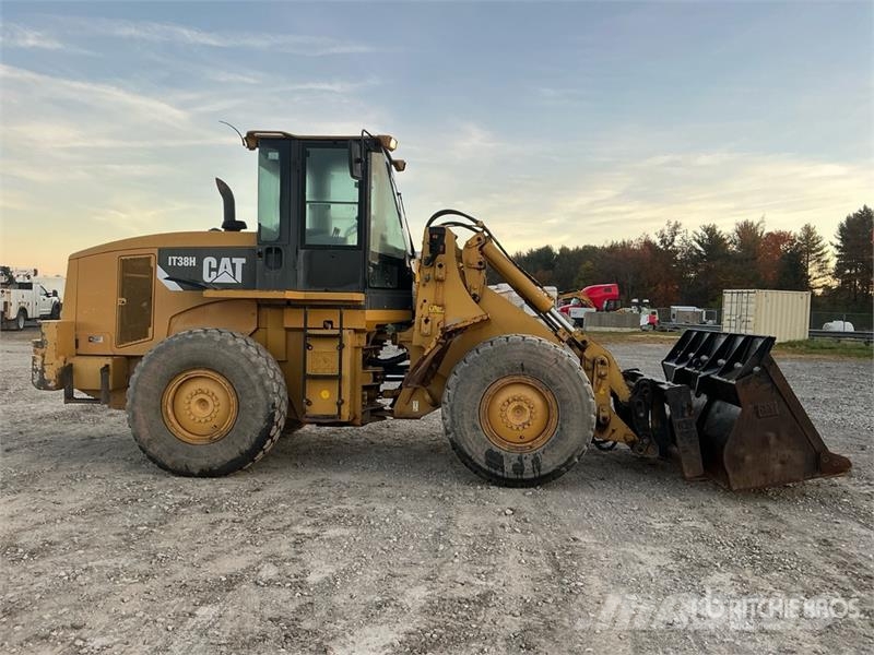 CAT IT38H Wheel Loader Pale gommate