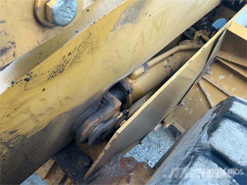 CAT IT38H Wheel Loader Pale gommate