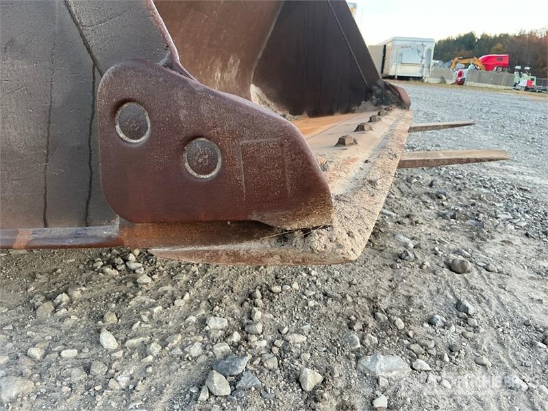 CAT IT38H Wheel Loader Pale gommate