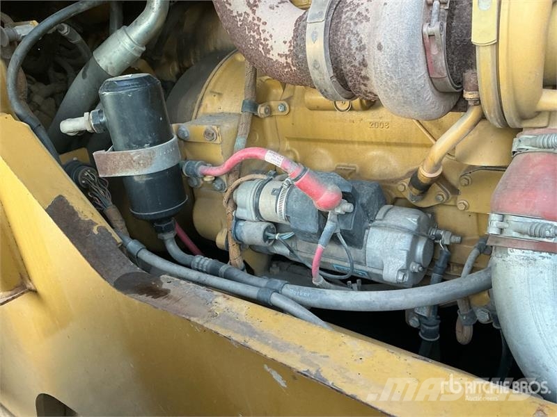 CAT IT38H Wheel Loader Pale gommate