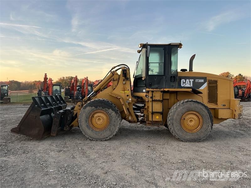 CAT IT38H Wheel Loader Pale gommate
