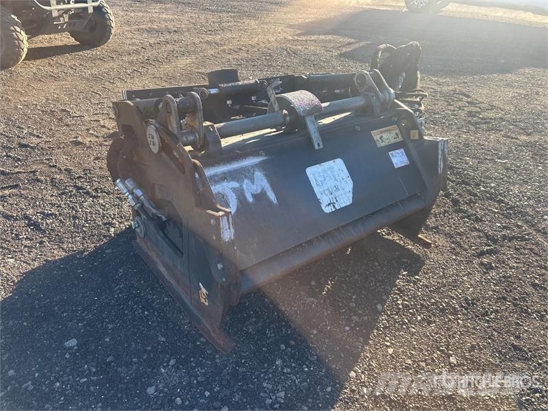 CAT Pc310B 40 in Skid Steer Planer Outros componentes