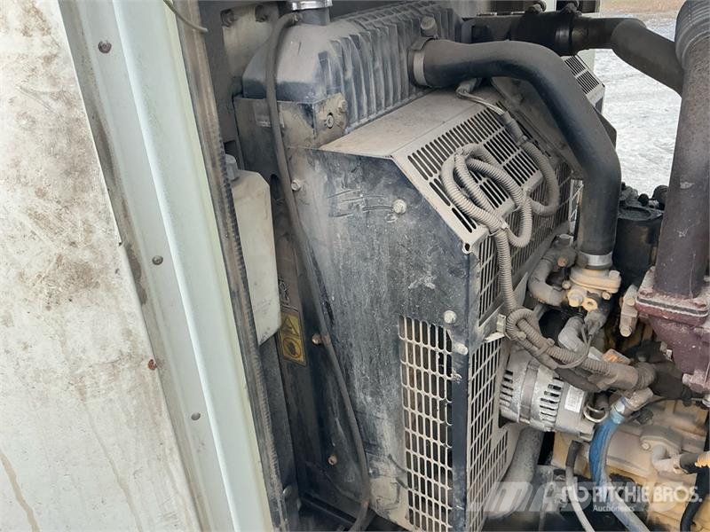CAT XQ-30 27 kW Skid-Mounted Generator Set Dīzeļģeneratori
