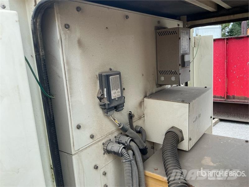 CAT XQ-30 27 kW Skid-Mounted Generator Set Dīzeļģeneratori