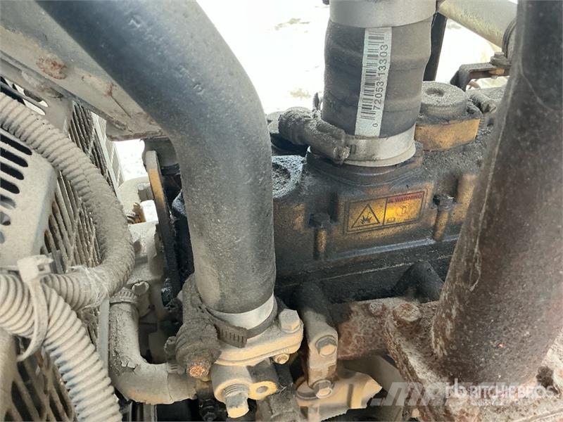 CAT XQ-30 27 kW Skid-Mounted Generator Set Dīzeļģeneratori