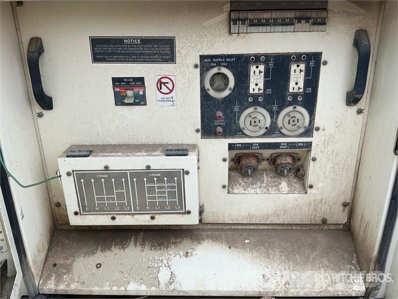 CAT XQ-30 27 kW Skid-Mounted Generator Set Dīzeļģeneratori