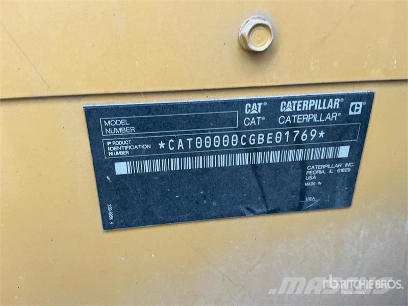 CAT XQ-30 27 kW Skid-Mounted Generator Set Dīzeļģeneratori