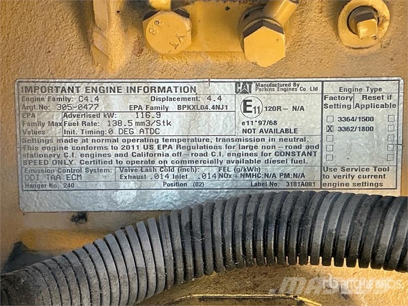 CAT XQ100 100 kW Mobile Generator Set Dizelski agregati