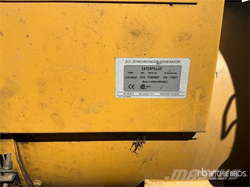 CAT XQ100 100 kW Mobile Generator Set Dizel agregati