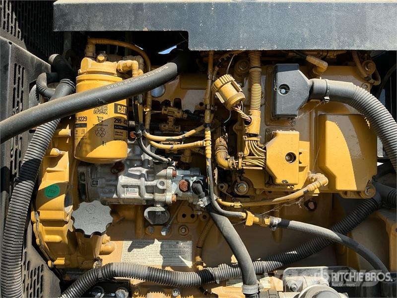 CAT XQ100 100 kW Mobile Generator Set Diesel Generators