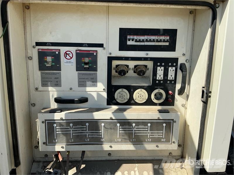 CAT XQ100 100 kW Mobile Generator Set Diesel Generators