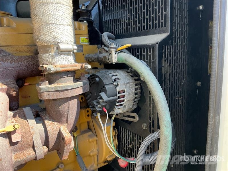 CAT XQ100 100 kW Mobile Generator Set Dizelski agregati