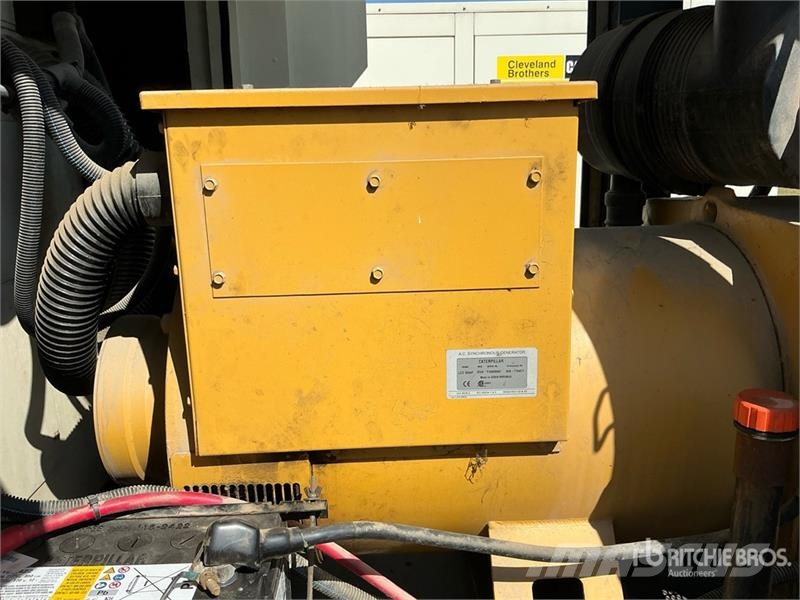 CAT XQ100 100 kW Mobile Generator Set Dizel agregati