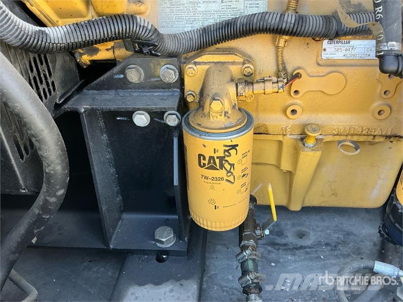 CAT XQ100 100 kW Mobile Generator Set Dizelski agregati