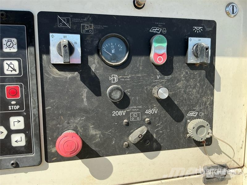CAT XQ100 100 kW Mobile Generator Set Diesel Generators