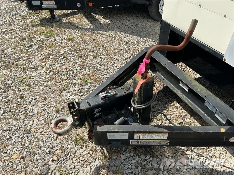 CAT XQ100 100 kW Mobile Generator Set Dizel agregati