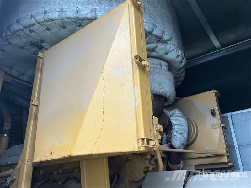 CAT XQ600 545 kW Mobile Generator Set Générateurs diesel