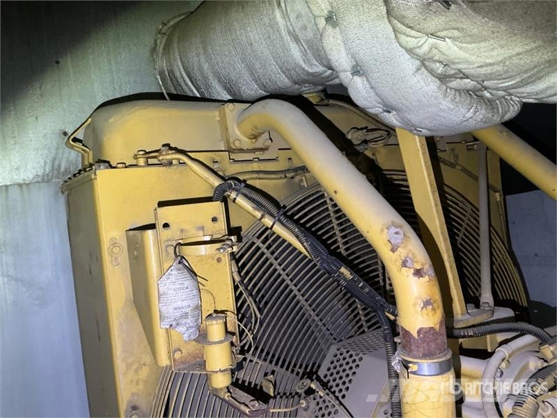 CAT XQ600 545 kW Mobile Generator Set Générateurs diesel