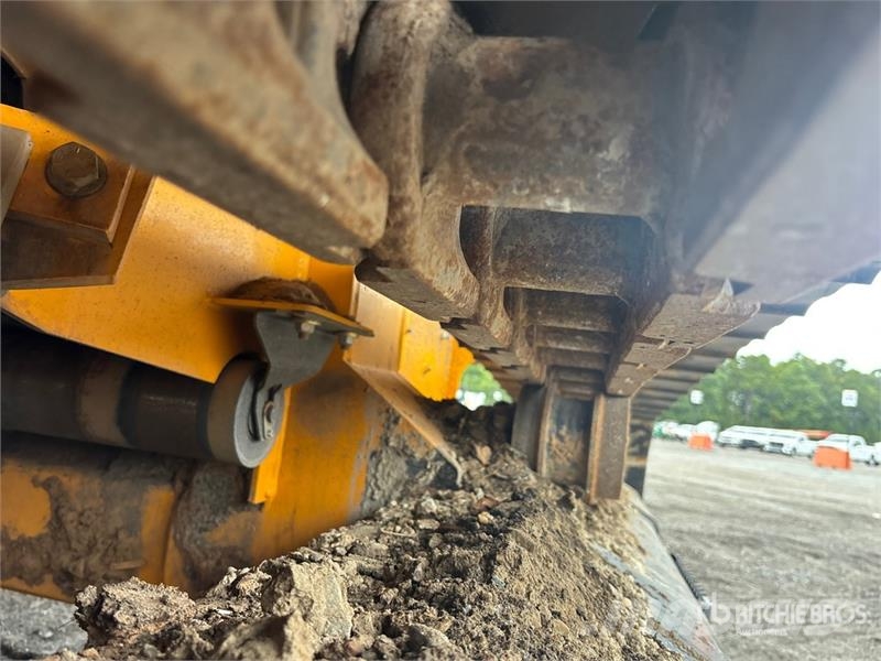 CBI 5800BT Tracked Horizontal Grinder Construcción - Otros