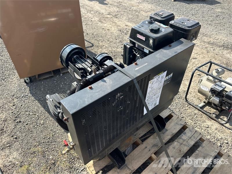 Central Pneumatic Skid-Mounted 30 gal Air Compress 콤푸레샤