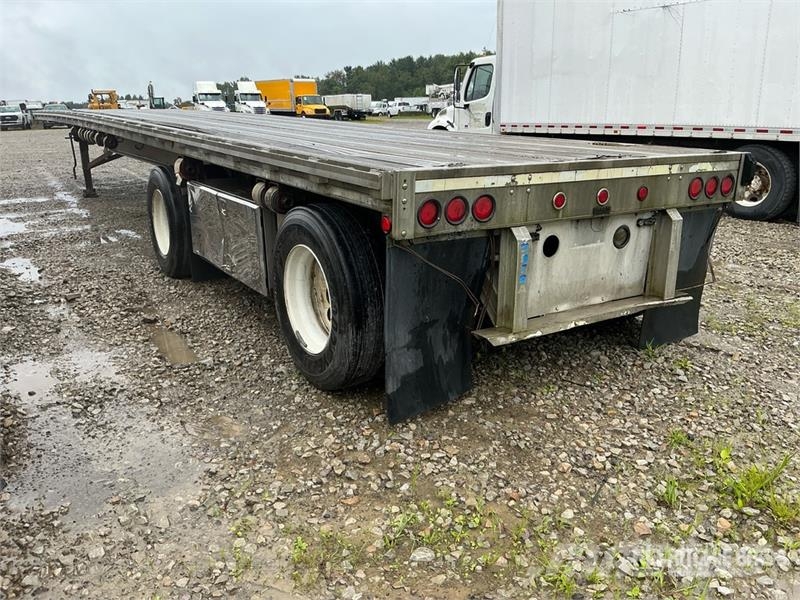 Chaparrl 48 ft Spread Axle Flatbed Trailer Planhengere