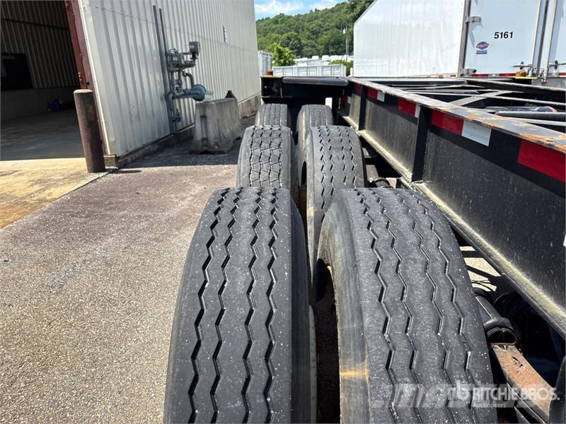 Cheetah 8400G 40 ft Tri/A Container Trailer Контейнерни ремаркета