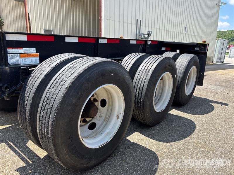 Cheetah 8400G 40 ft Tri/A Container Trailer Контейнерни ремаркета