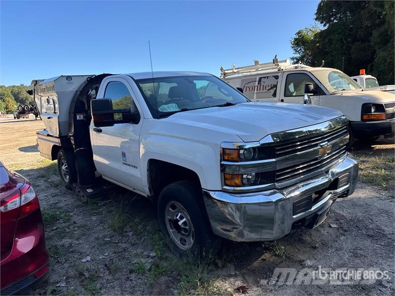 Chevrolet 2500 Kehrmaschine