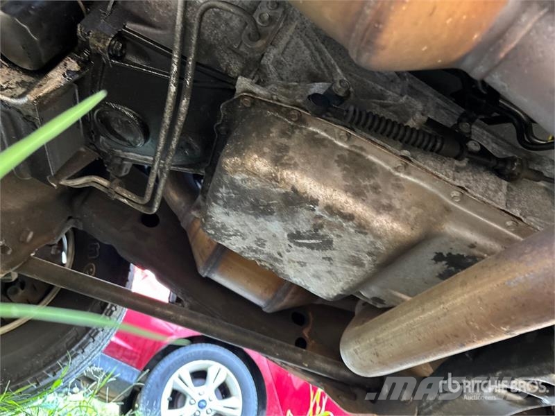 Chevrolet 2500 Kehrmaschine