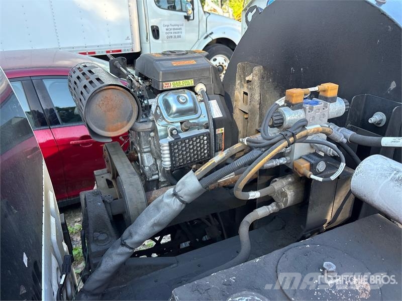 Chevrolet 2500 Kehrmaschine