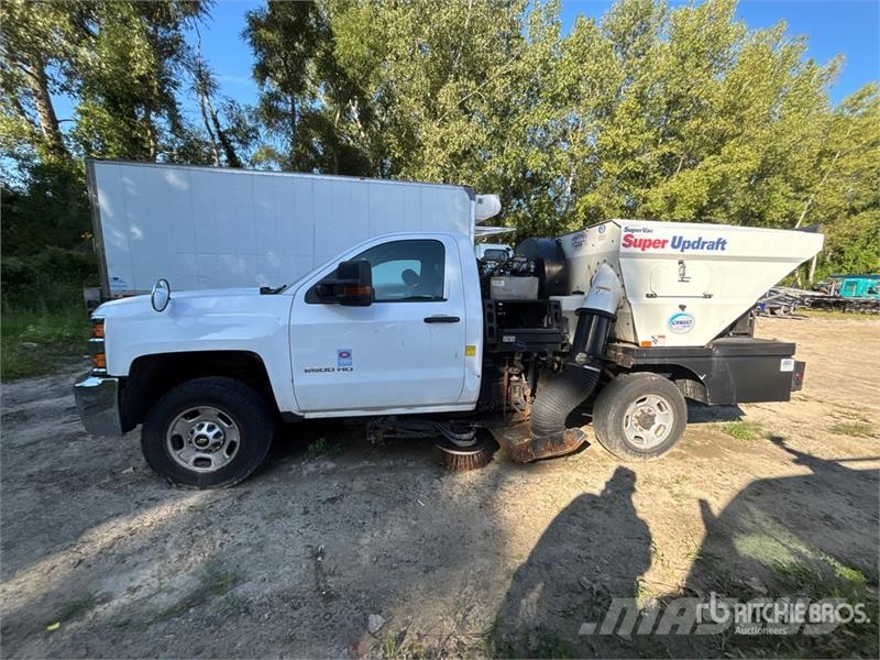 Chevrolet 2500 Kehrmaschine