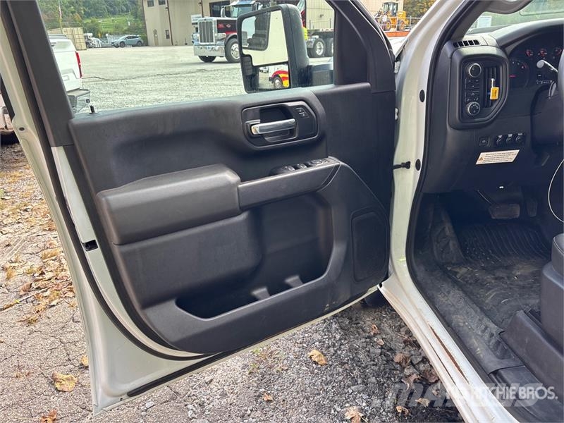 Chevrolet 3500 Auto korvtõstukid